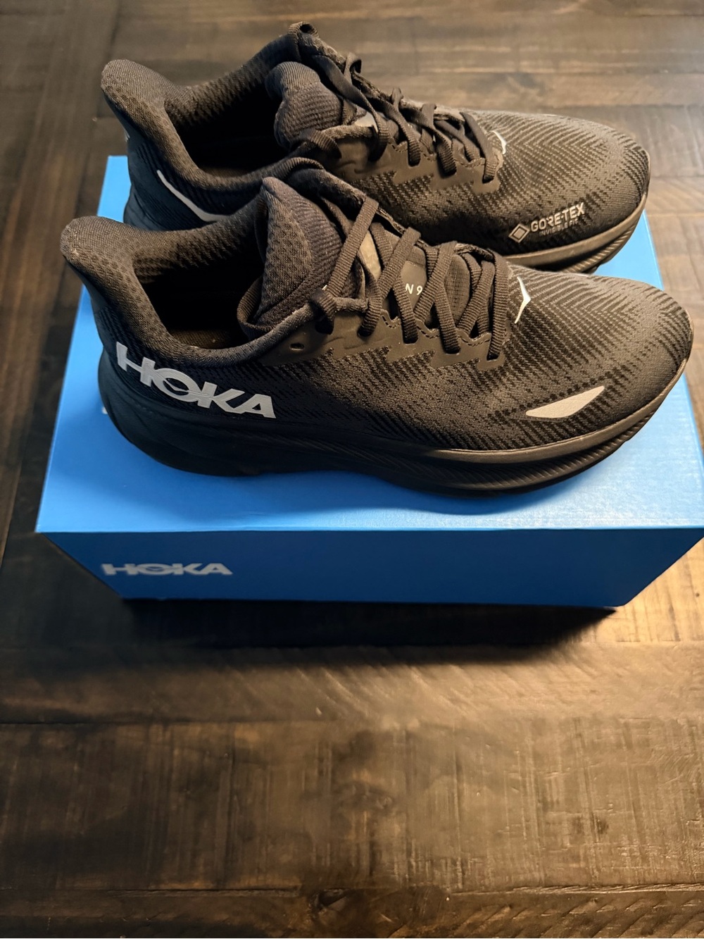Hoka Clifton 9